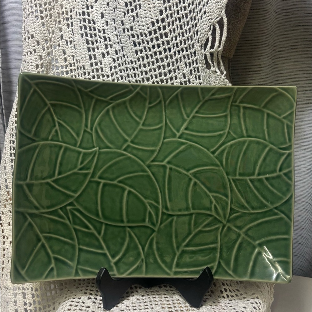 Pier 1 Imports “ Jade Leaves” Retired Green Rectangular Serving Platter